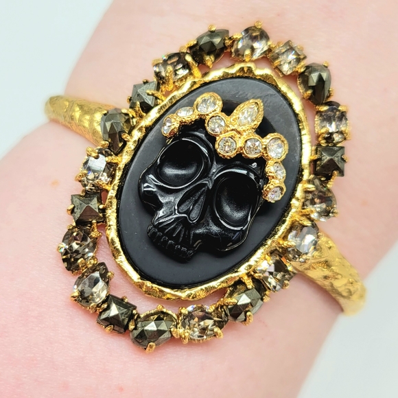 Alexis Bittar Genuine Carved Onyx Skull Cuff Bracelet w/ Swarovski Crystals - Picture 10 of 13